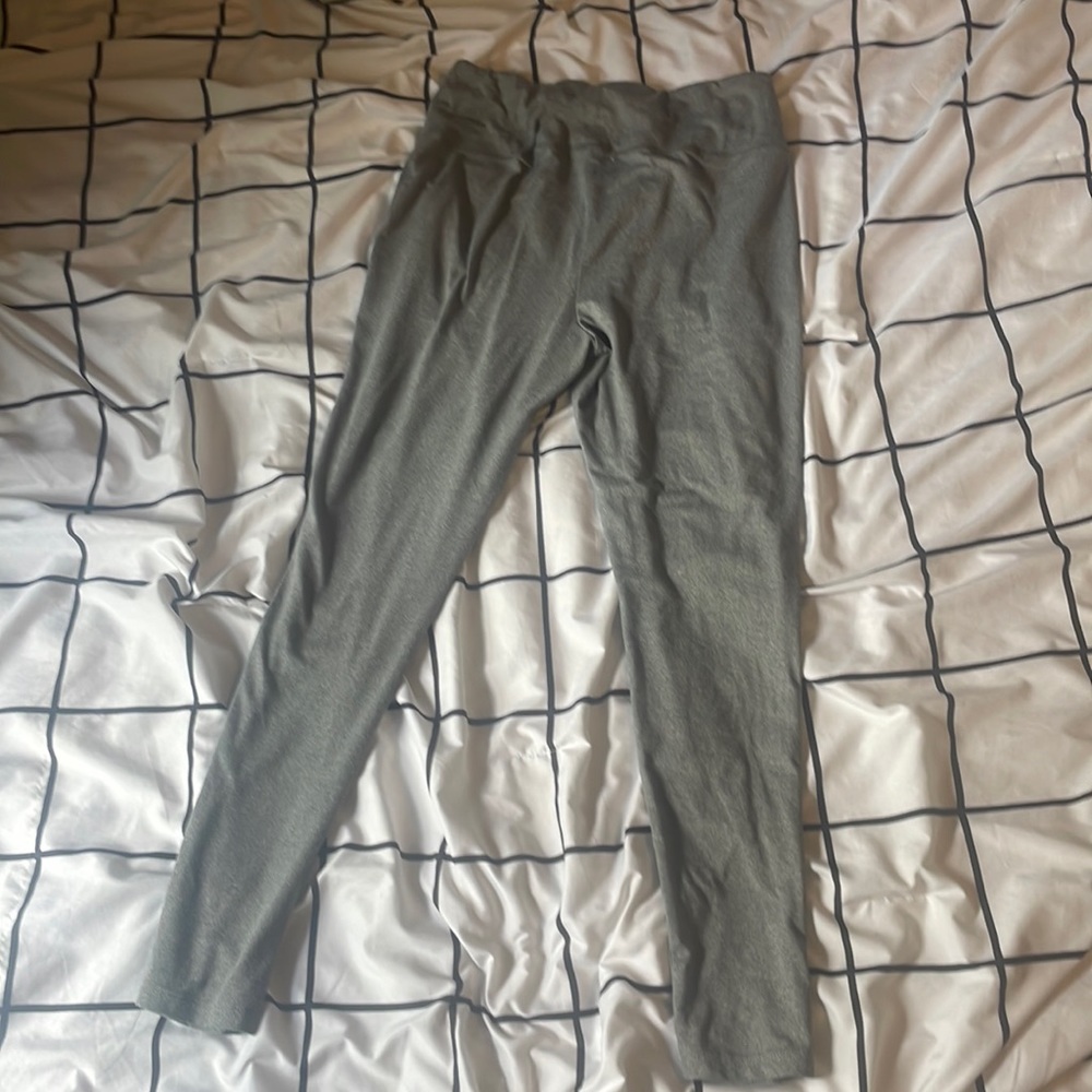 Grey leggings